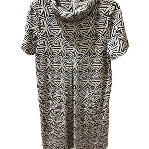 Tyler Boe Blue & White Geometric Kristen Cowl Neck Dress – Small